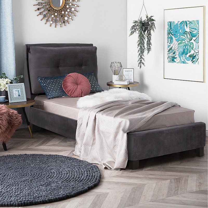 ΚΡΕΒΑΤΙ ΜΕ ΣΤΡΩΜΑ RILEY HM21282.01 ΓΚΡΙ ΒΕΛΟΥΔΟ--ΓΙΑ 90x200εκ