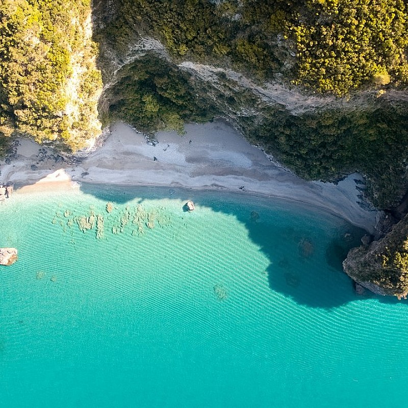 Camping στην Εύβοια: Σαββατοκύριακο στην παραλία Χιλιαδού